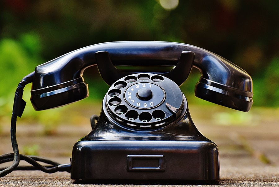 Telefonen er på vei ut som den foretrukne kundeservicekanalen. Med omnikanal kan kunden få samme support i alle tilgjengelige kanaler