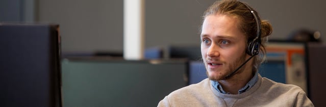 Dårlig kundeservice er negativt for både bedriften og kundene. Hvordan kan dette unngås? Dårlig kundeservice er negativt for både bedriften og kundene. Hvordan kan dette unngås?